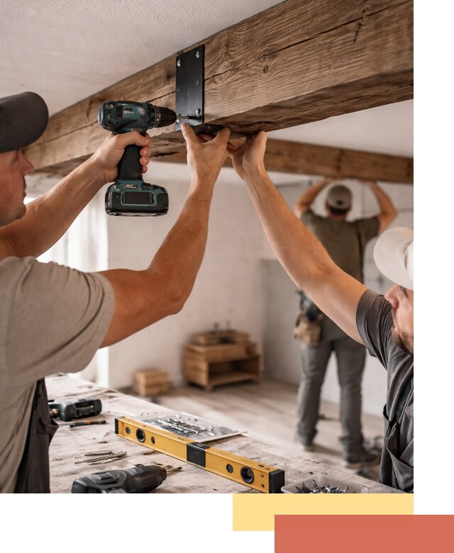 Монтаж декоративных потолочных балок в соколе